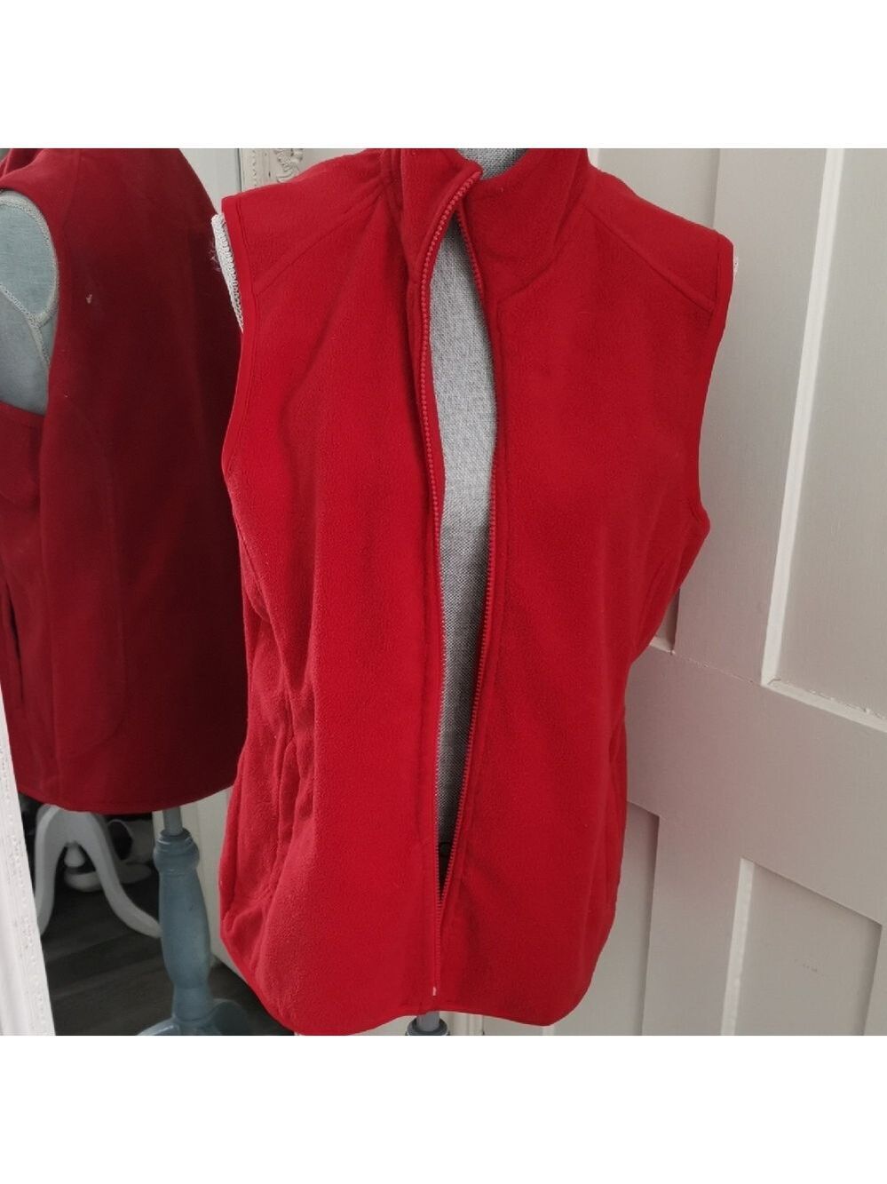 Rare Find ⭐HBC Canadian 🇨🇦 Olympic Team fleece  cabincore vest. Size L